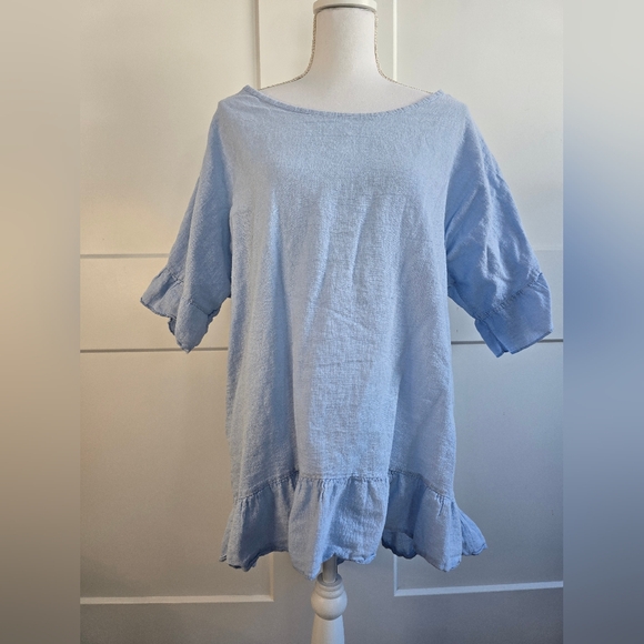 ❤️❤️❤️ Tops - Light Blue Ruffle Hem Top With Button Detail Down The Black